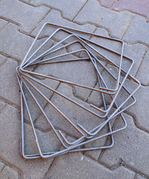 Strzemiono budowlane 25 x 25 cm