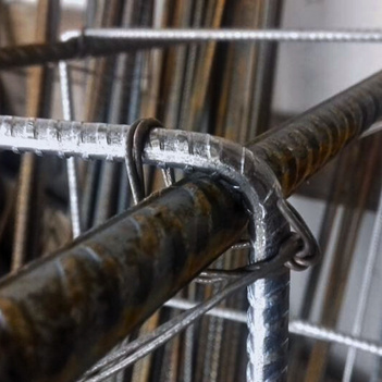  Strzemiono budowlane 20 x 20 cm